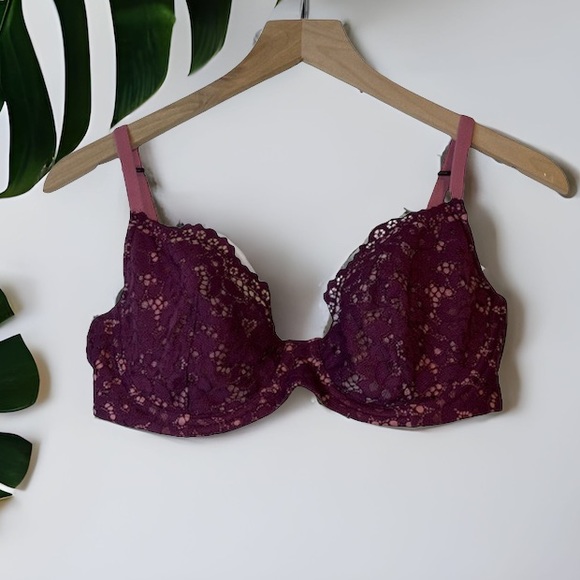Victoria's Secret Other - Victoria’s Secret Bra Size 34D Unlined Demi Lace